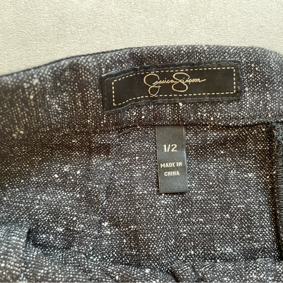 Jessica Simpson Grey and Black Lace Tulip style Skirt - Picture 4 of 5